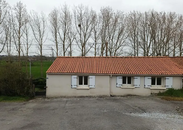 De La Basse Pierre Pres D'ancenis Loire Holiday home